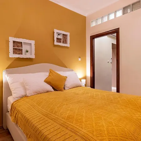 Apartament Cork *